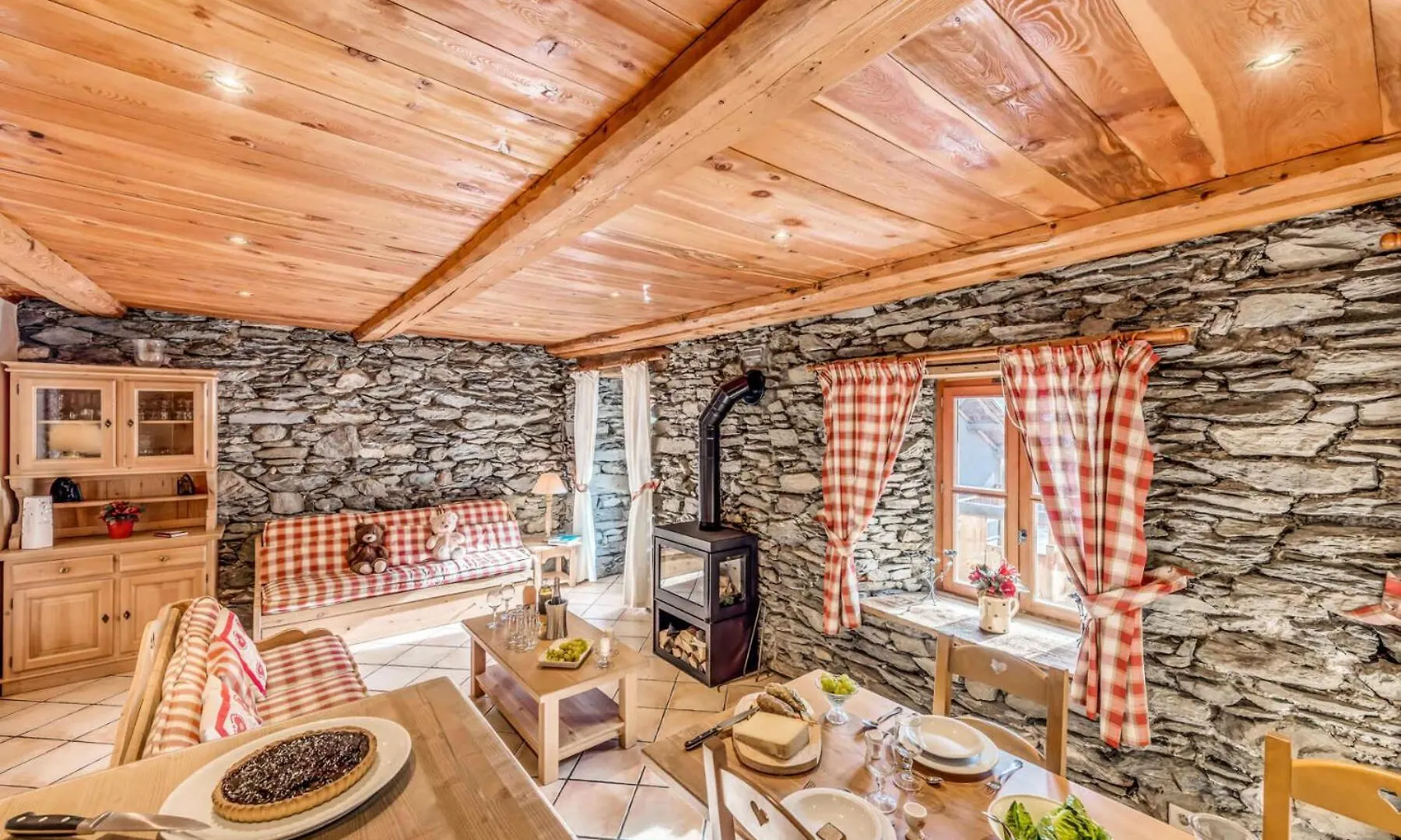 Chalet Les Champs Du Pont - La Grande Ferme 9 Pieces 15 Pers. Appartement En 964 Tignes