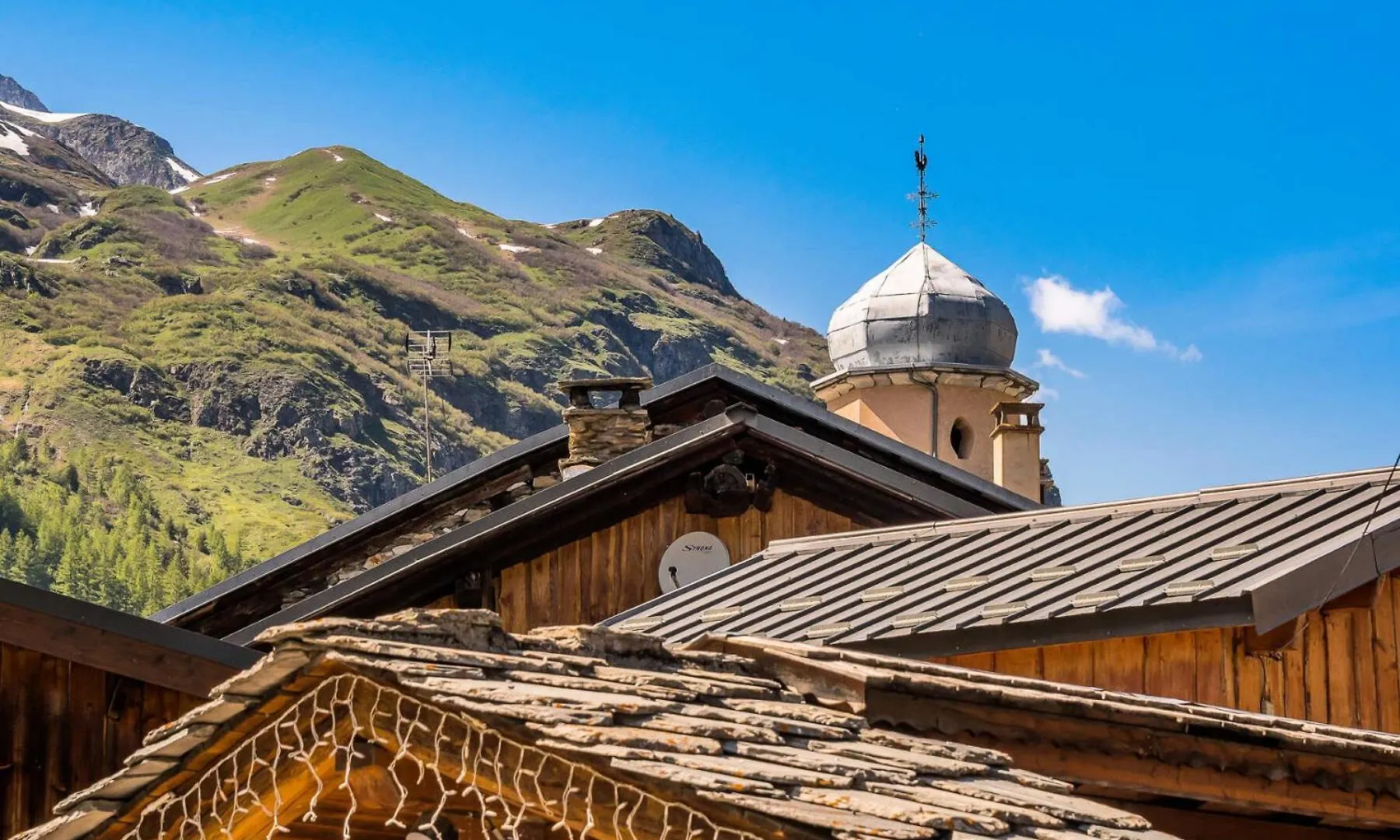 Chalet Les Champs Du Pont - La Grande Ferme 9 Pieces 15 Pers. Appartement En 964 Tignes