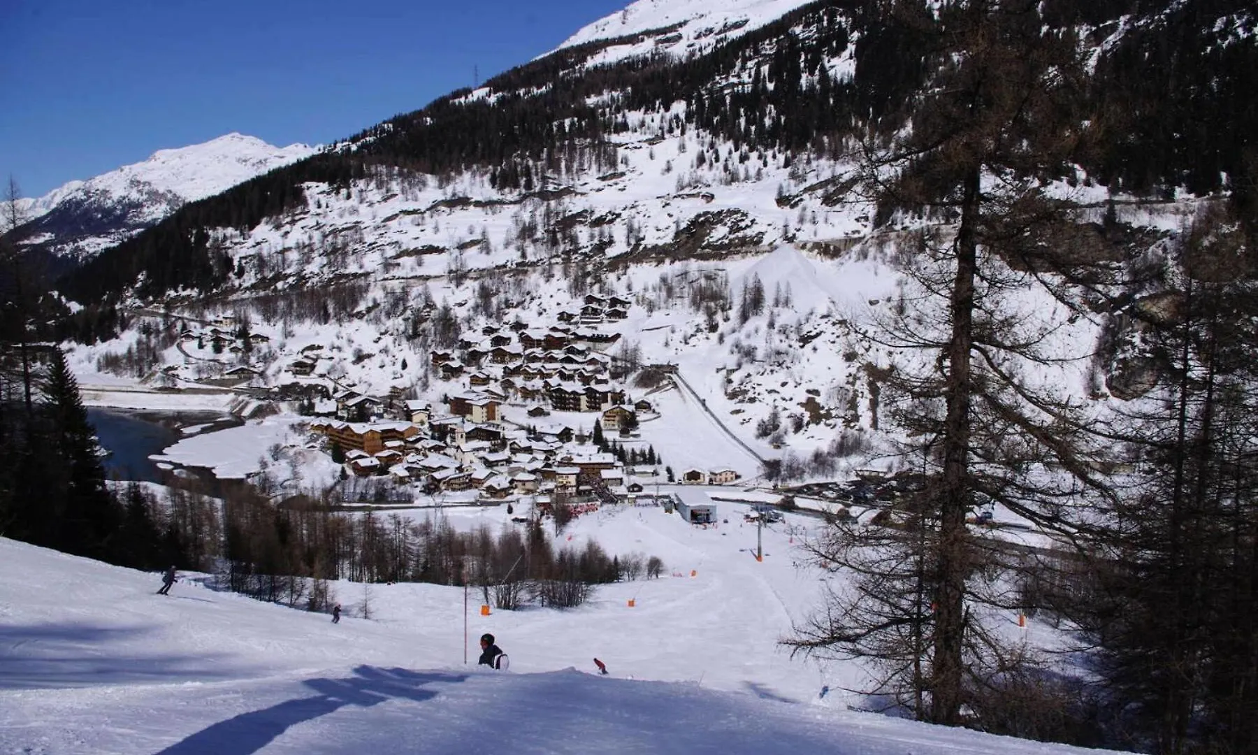 Chalet Les Champs Du Pont - La Grande Ferme 9 Pieces 15 Pers. Appartement En 964 Tignes