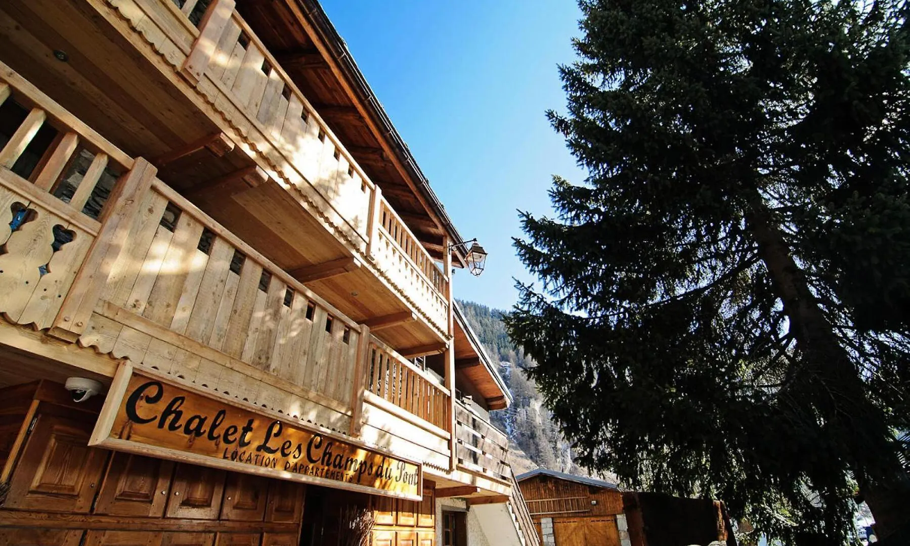 Chalet Les Champs Du Pont - La Grande Ferme 9 Pieces 15 Pers. Appartement En 964 Tignes France