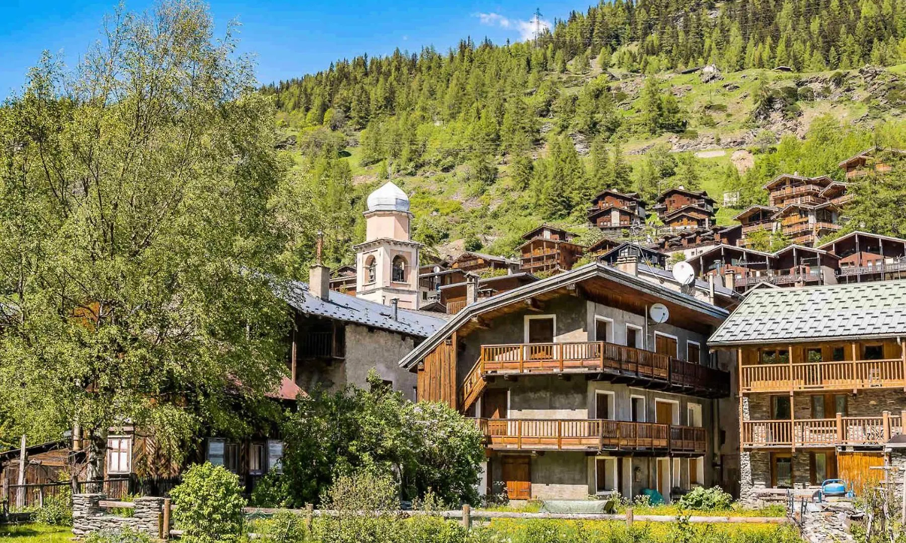 Chalet Les Champs Du Pont - La Grande Ferme 9 Pieces 15 Pers. Appartement En 964 Tignes